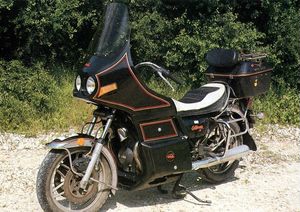 Guzzi Cali II with Chaplot fairing